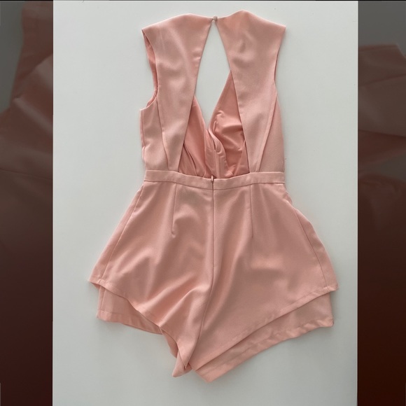 Pink romper size Small - Picture 2 of 2